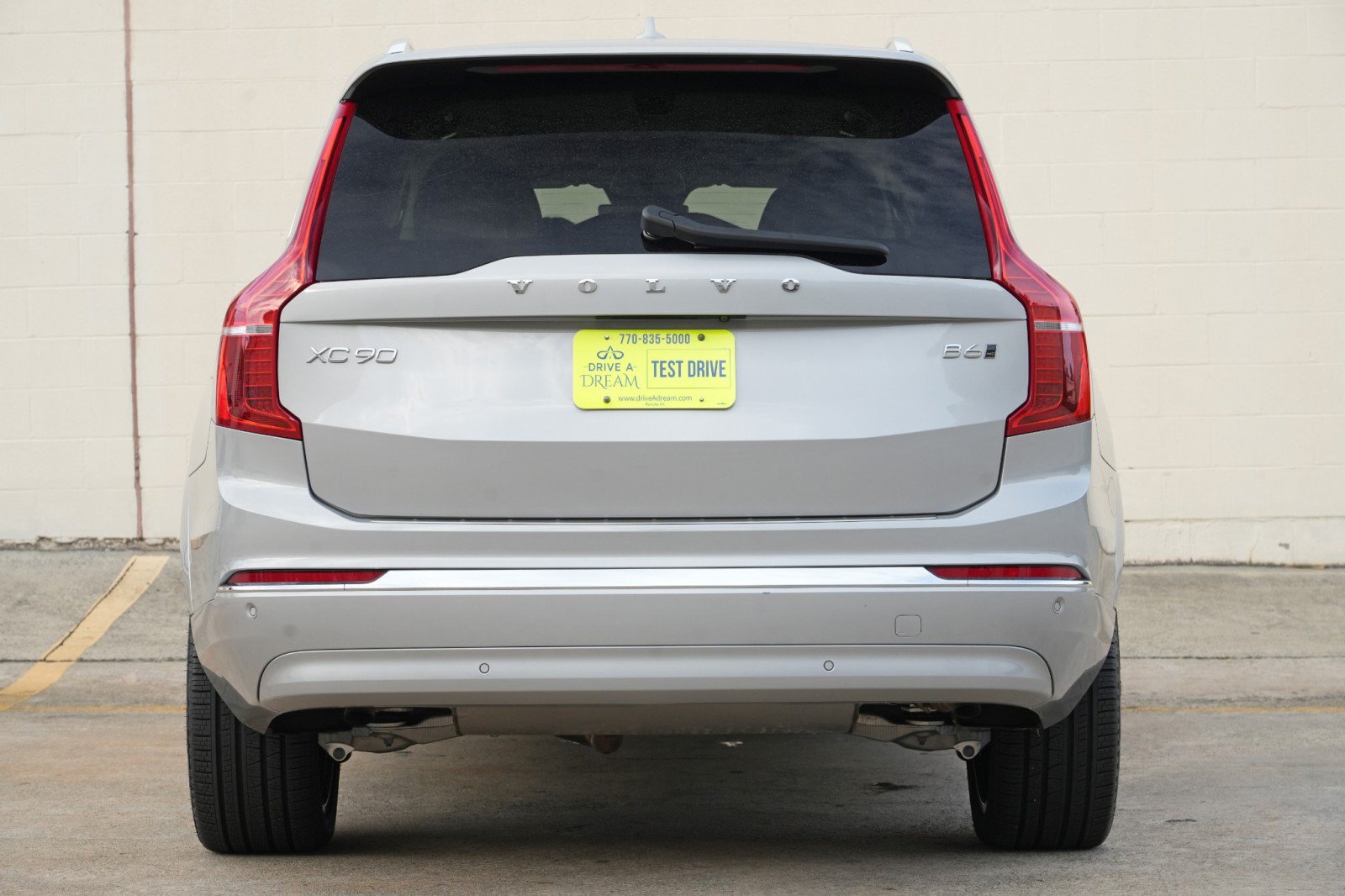 Used 2025 Volvo XC90 B6 Plus AWD/4WD image 11