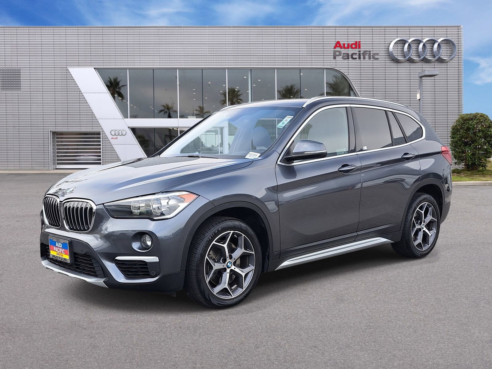 Used 2018 BMW X1 sDrive28i image 1