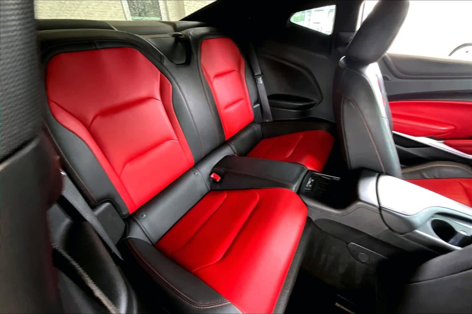 Used 2018 Chevrolet Camaro SS RWD image 18