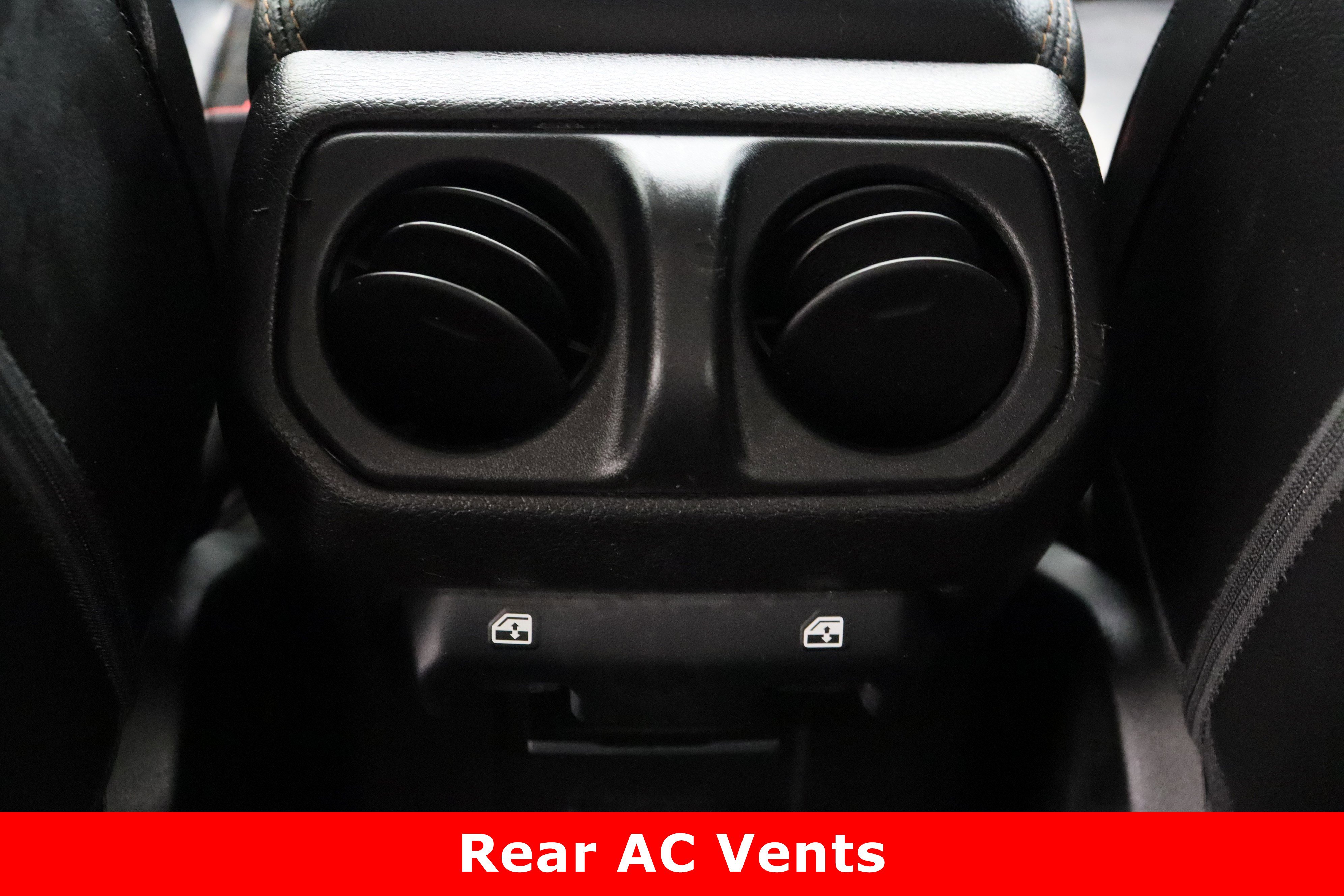 Used 2020 Jeep Wrangler Unlimited Sahara image 30