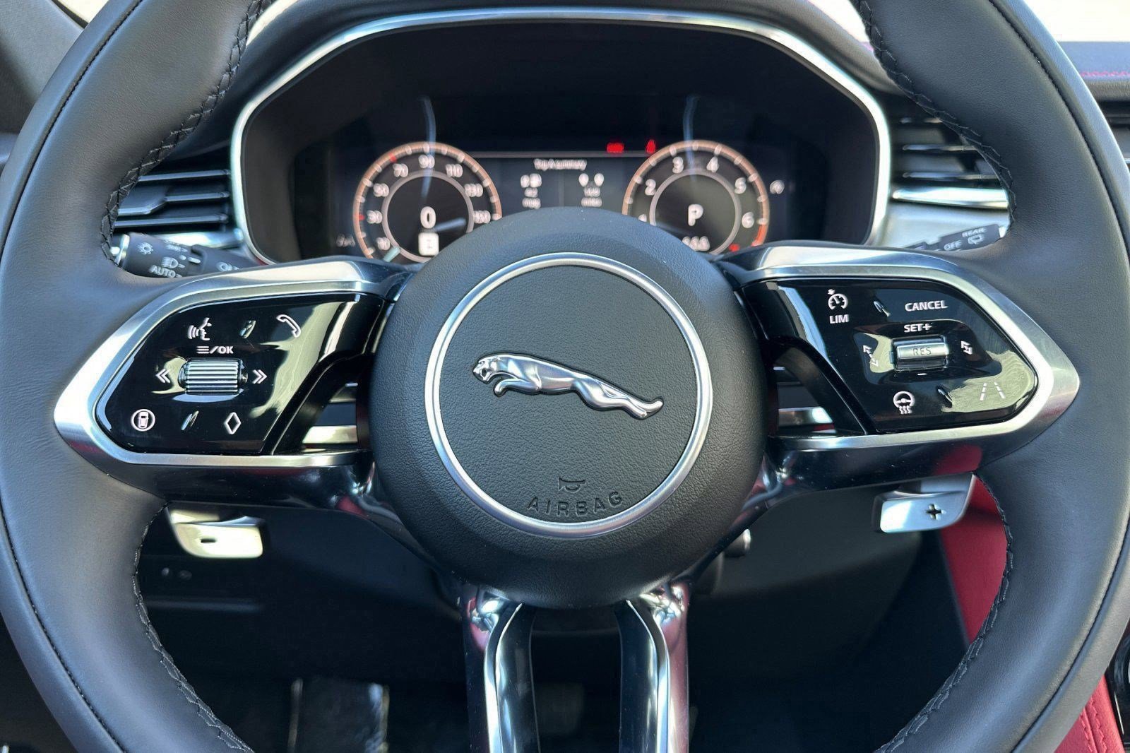 New 2025 Jaguar F-PACE R-Dynamic S AWD/4WD image 14