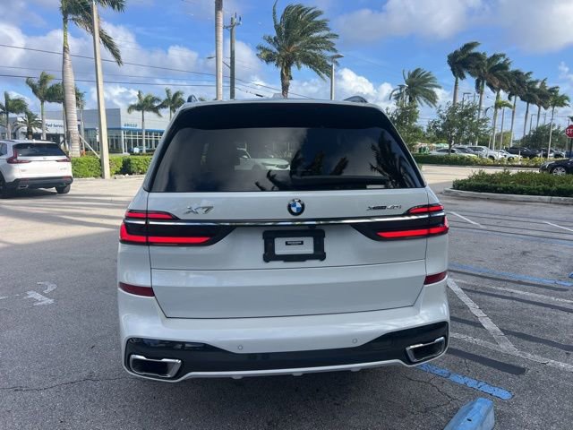 Used 2023 BMW X7 xDrive40i w/ M Sport Package image 10