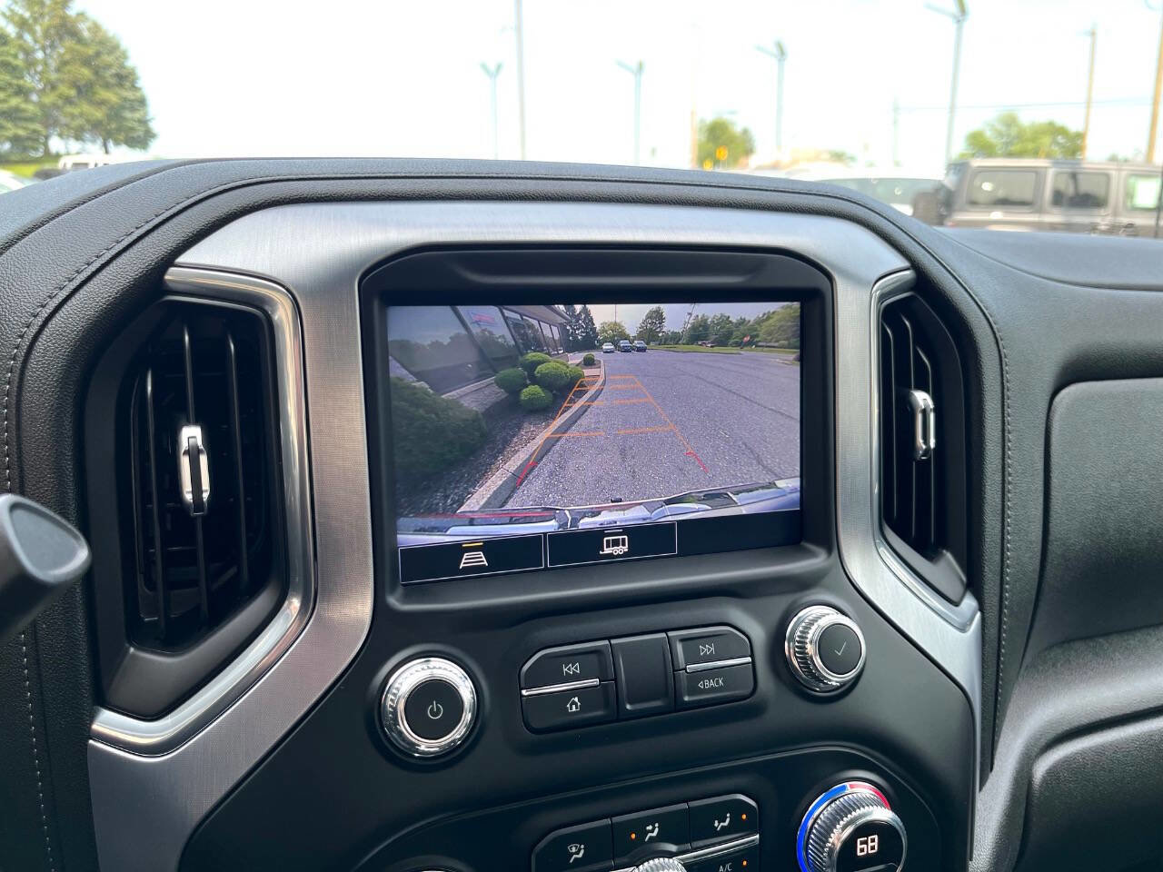 Used 2021 GMC Sierra 1500 Elevation w/ Preferred Package image 26