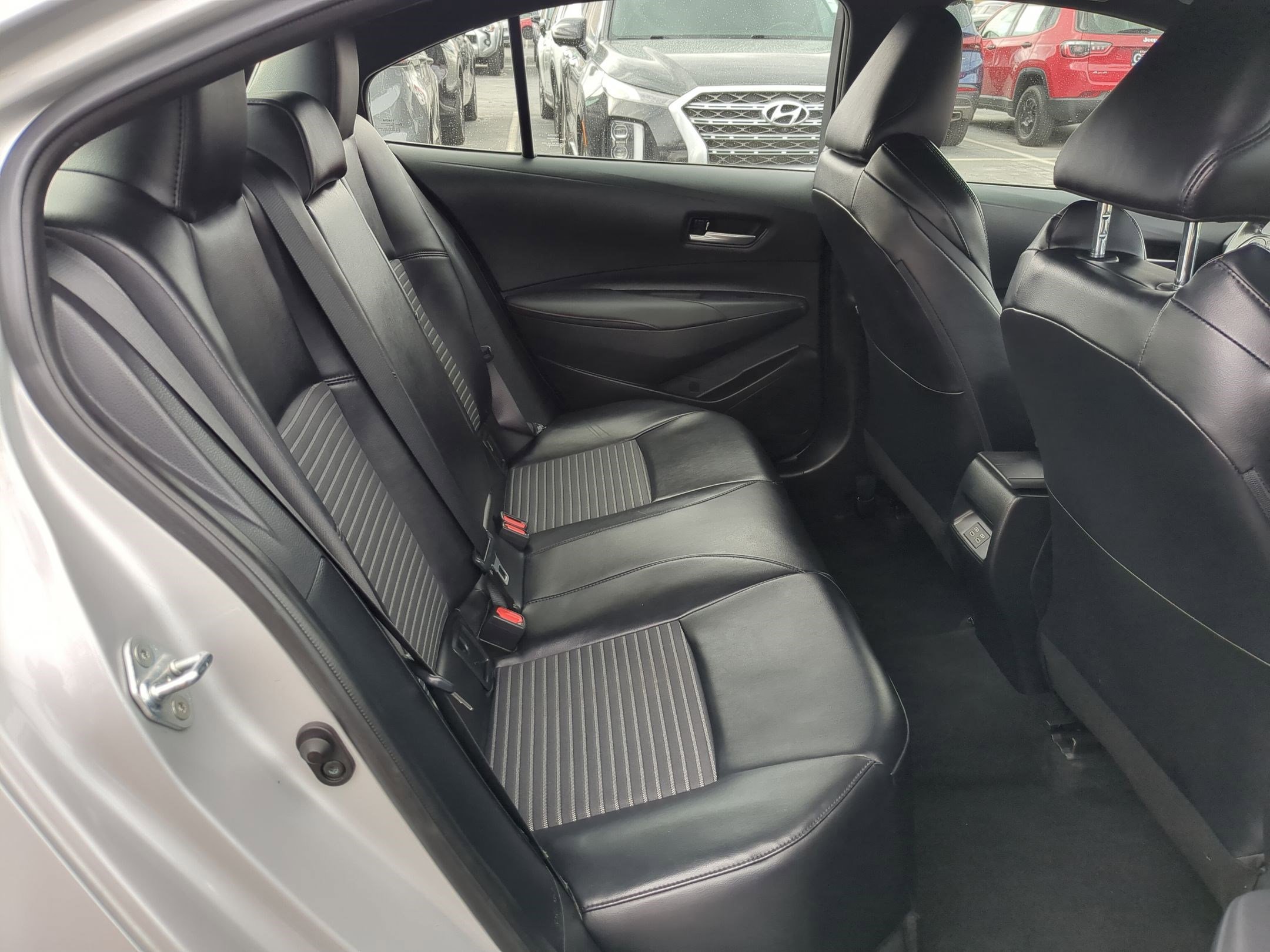 Used 2024 Toyota Corolla XSE FWD image 31