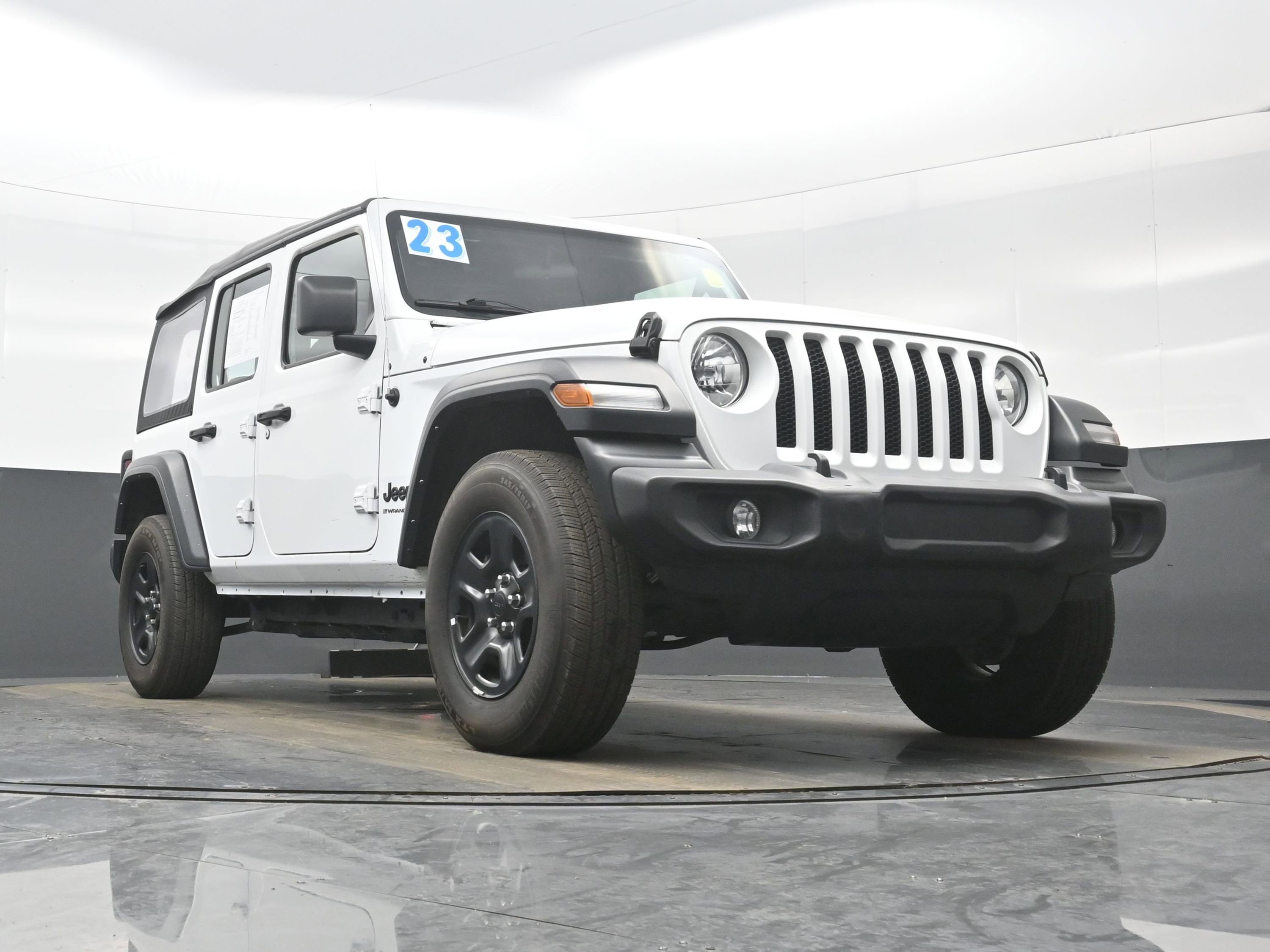 Used 2023 Jeep Wrangler Unlimited Sport image 31