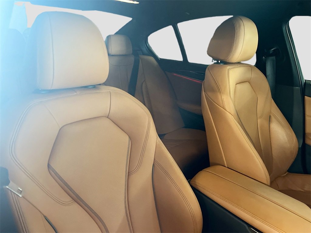 Used 2019 BMW 540i w/ Convenience Package image 29