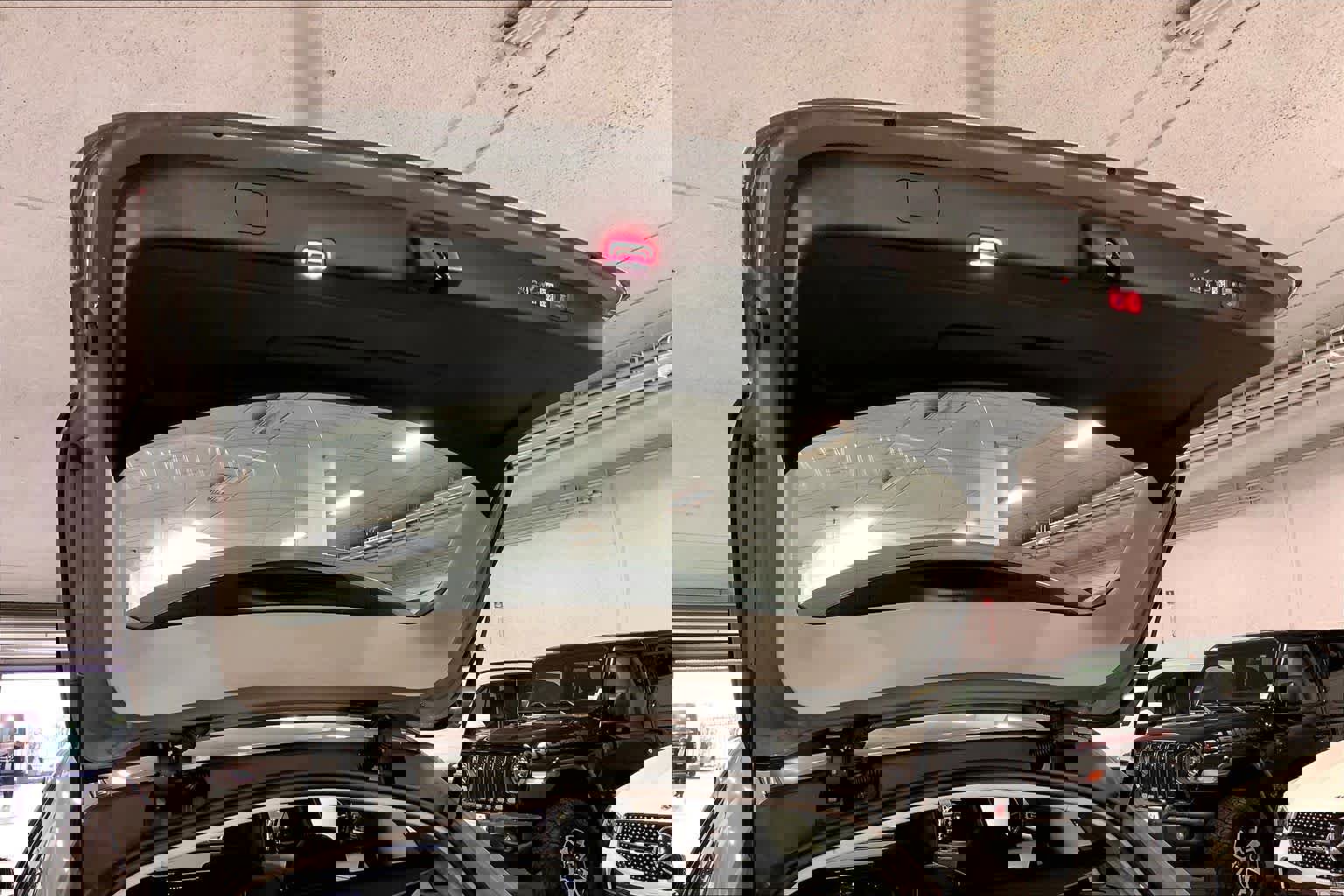 Used 2025 Mercedes-Benz E 450 4MATIC All-Terrain Wagon image 34