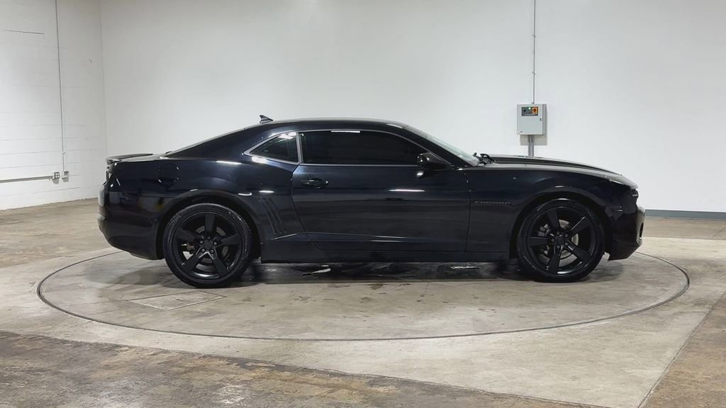 Used 2011 Chevrolet Camaro LT w/ RS Package RWD image 9