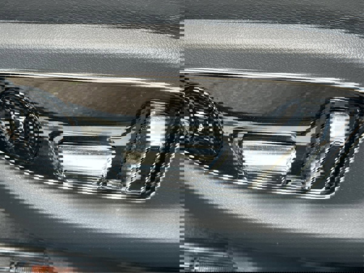 Used 2020 Audi A8 L 4.0T w/ Sport Plus Package image 36