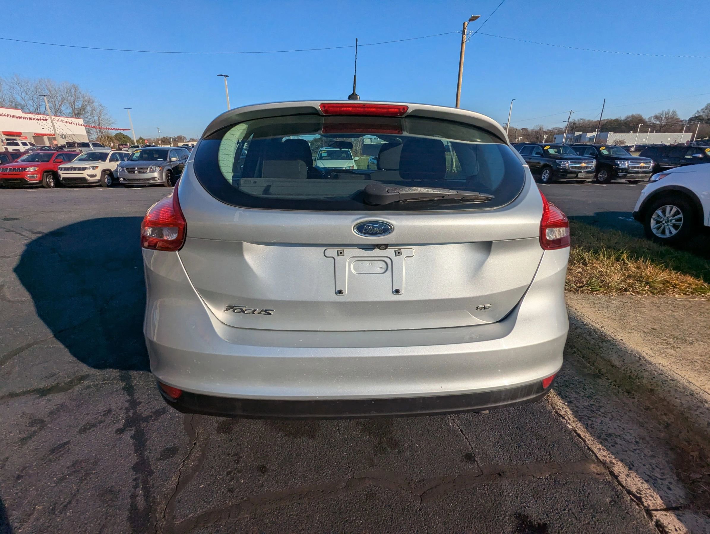 Used 2015 Ford Focus SE image 6