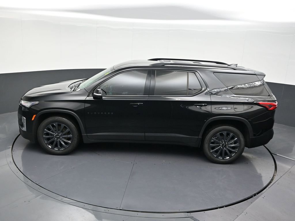 Used 2023 Chevrolet Traverse RS FWD image 17