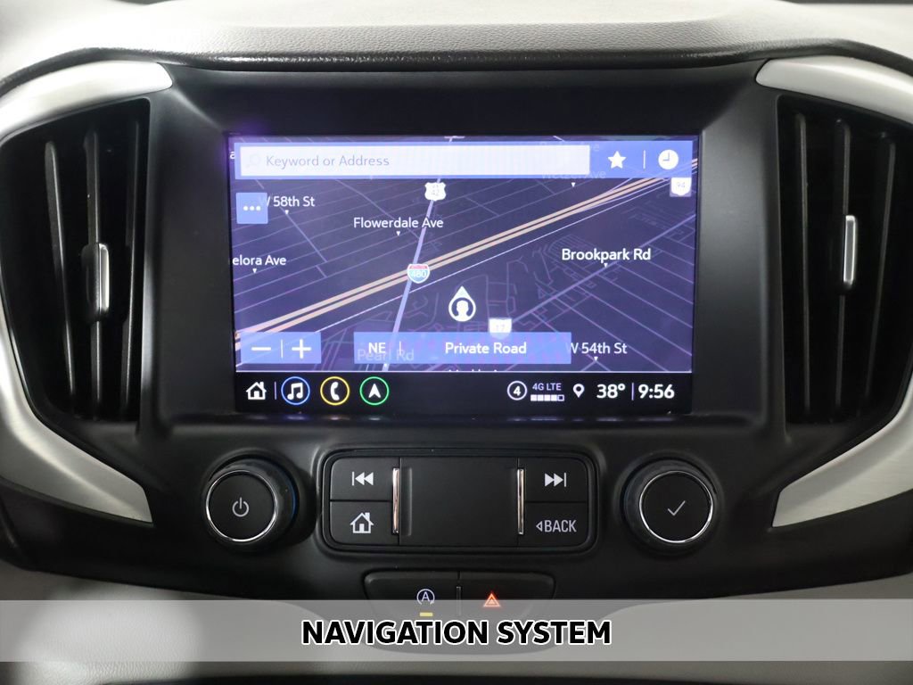 Used 2022 GMC Terrain SLT w/ Infotainment Package II image 3