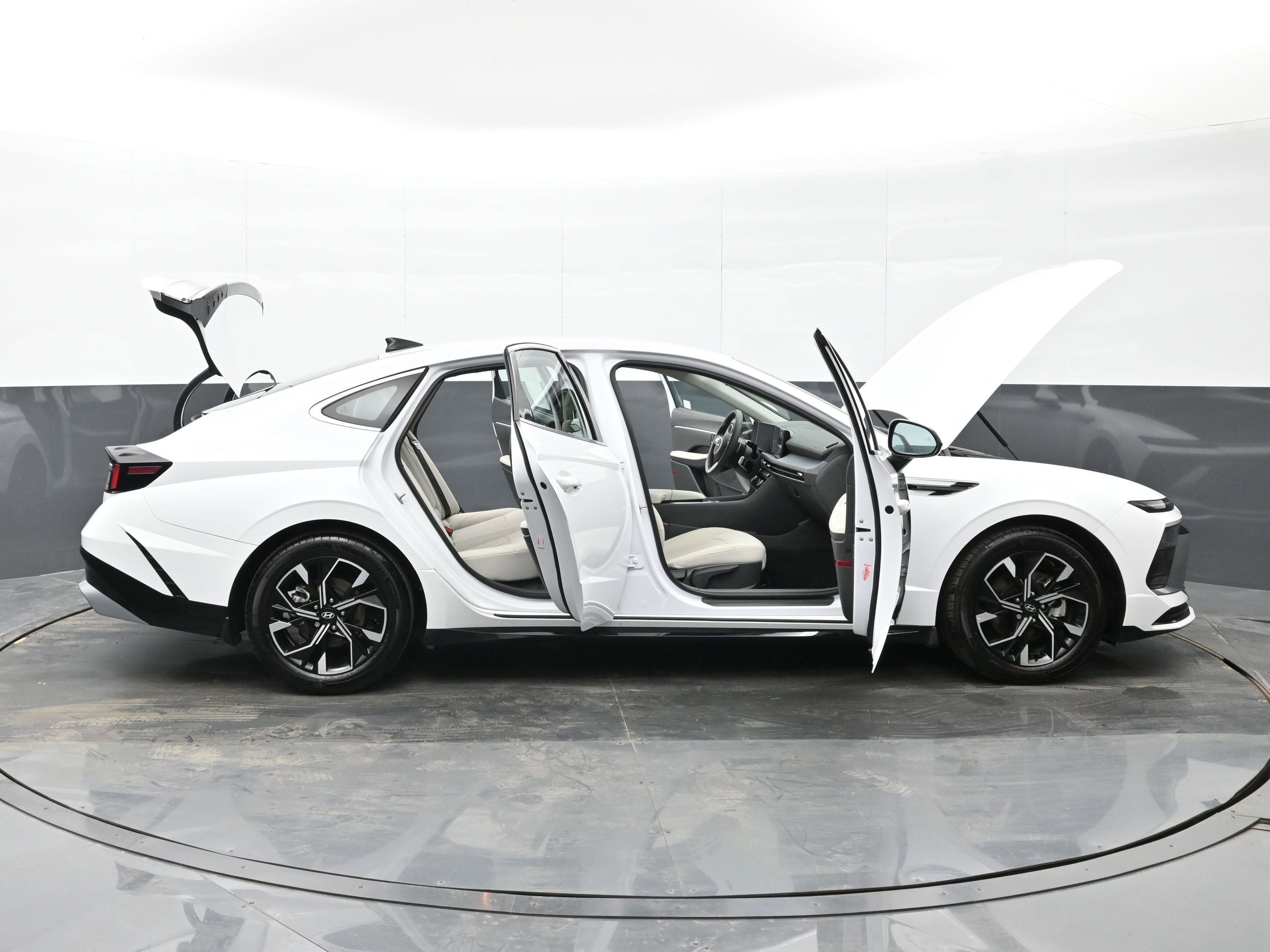 Certified 2025 Hyundai Sonata SEL image 48