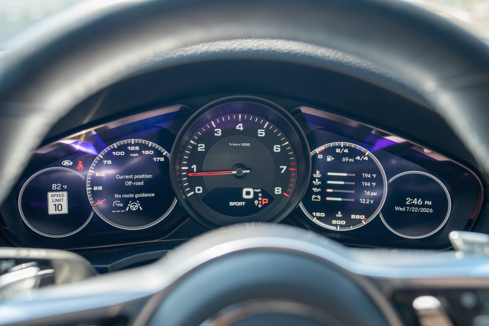 Certified 2022 Porsche Cayenne AWD/4WD image 14