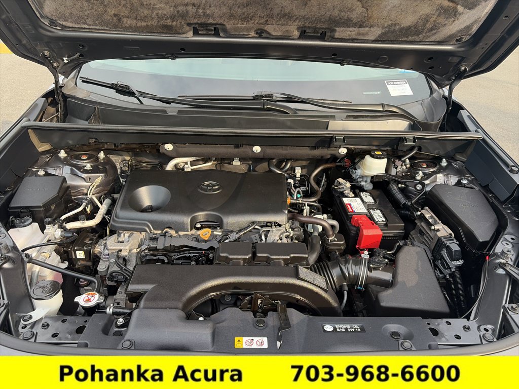 Used 2021 Toyota RAV4 XLE AWD/4WD image 28
