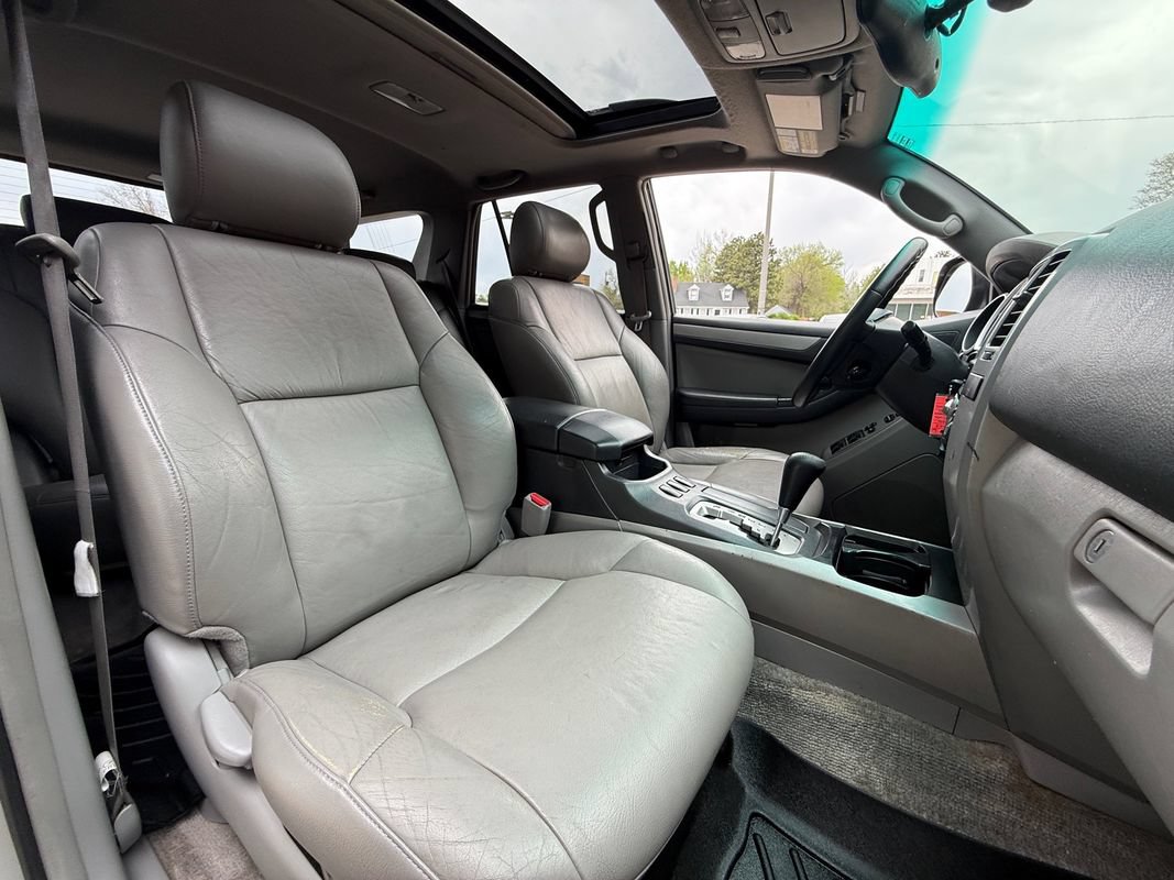Used 2006 Toyota 4Runner SR5 AWD/4WD image 18