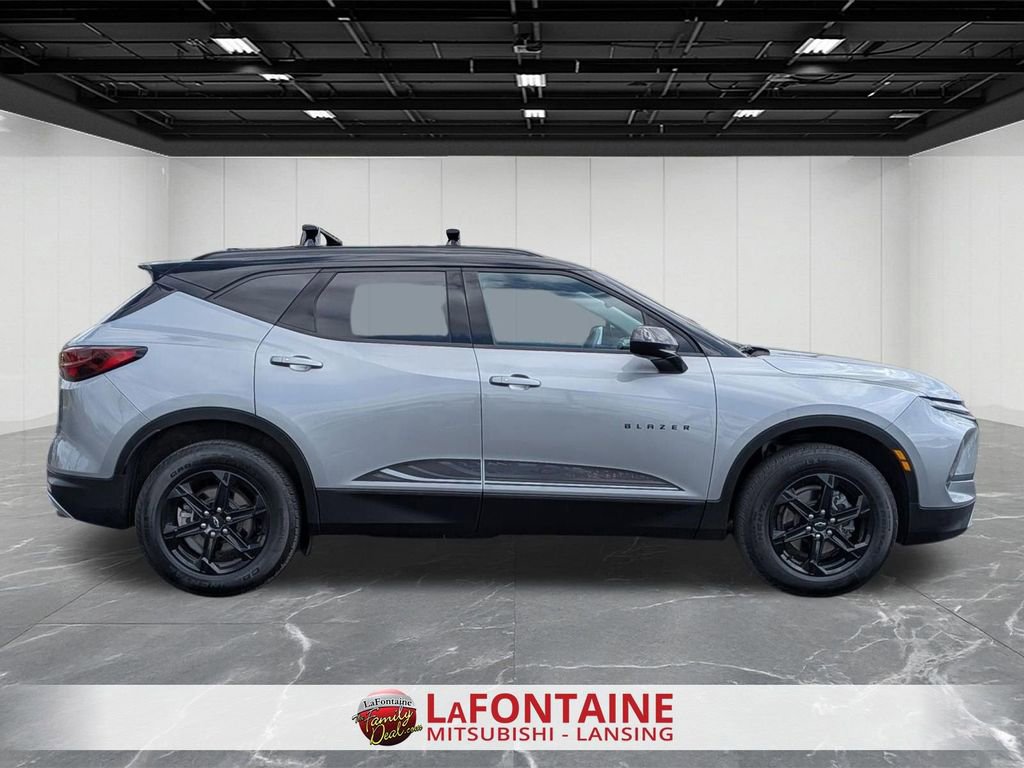 Used 2024 Chevrolet Blazer LT w/ Convenience Package AWD/4WD image 6