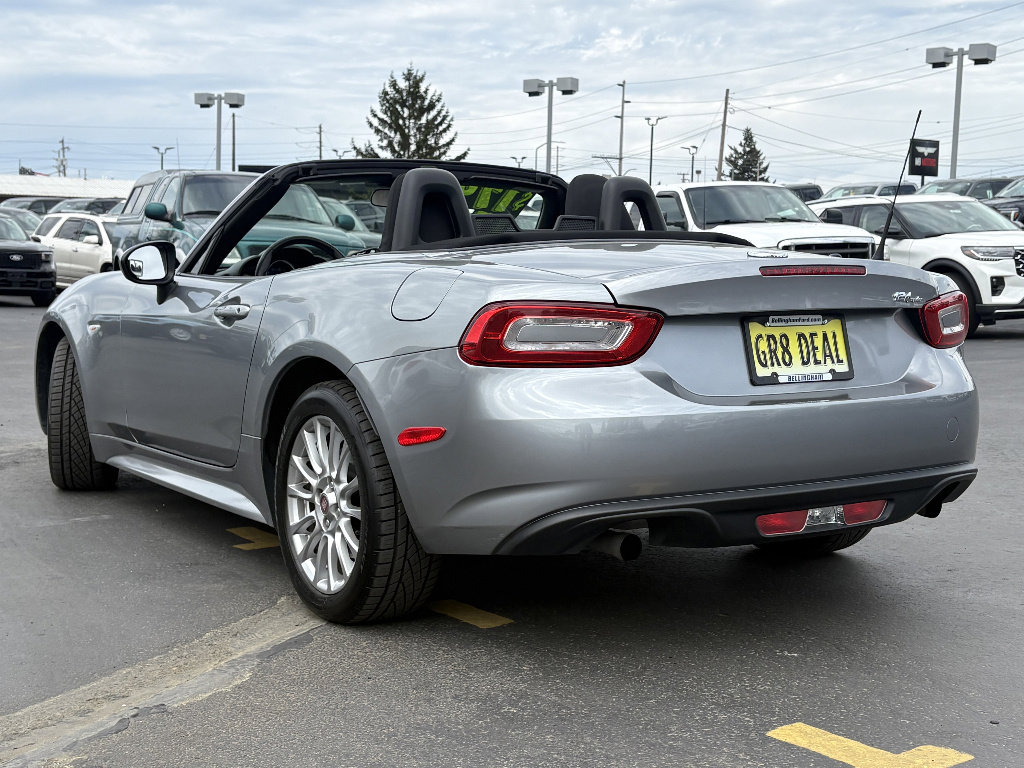 Used 2017 FIAT 124 Spider Classica RWD image 8
