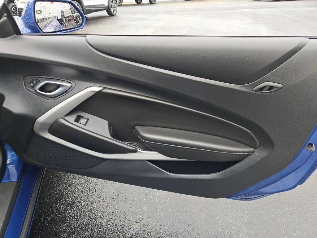 Certified 2023 Chevrolet Camaro LT RWD image 11