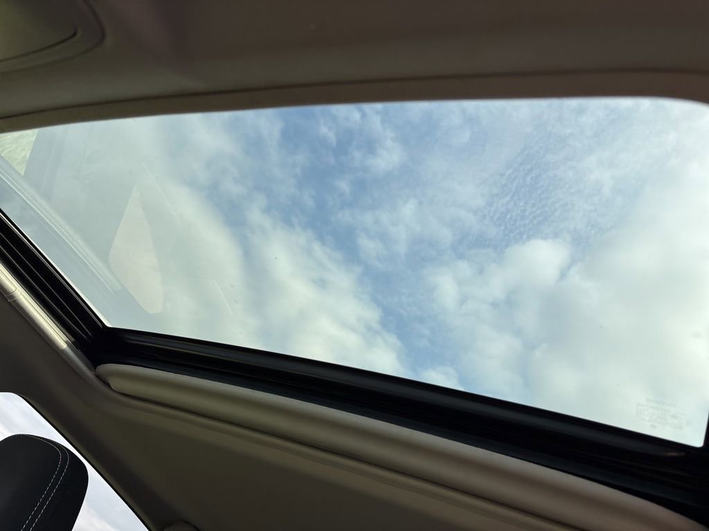 Used 2018 Toyota RAV4 XLE image 5