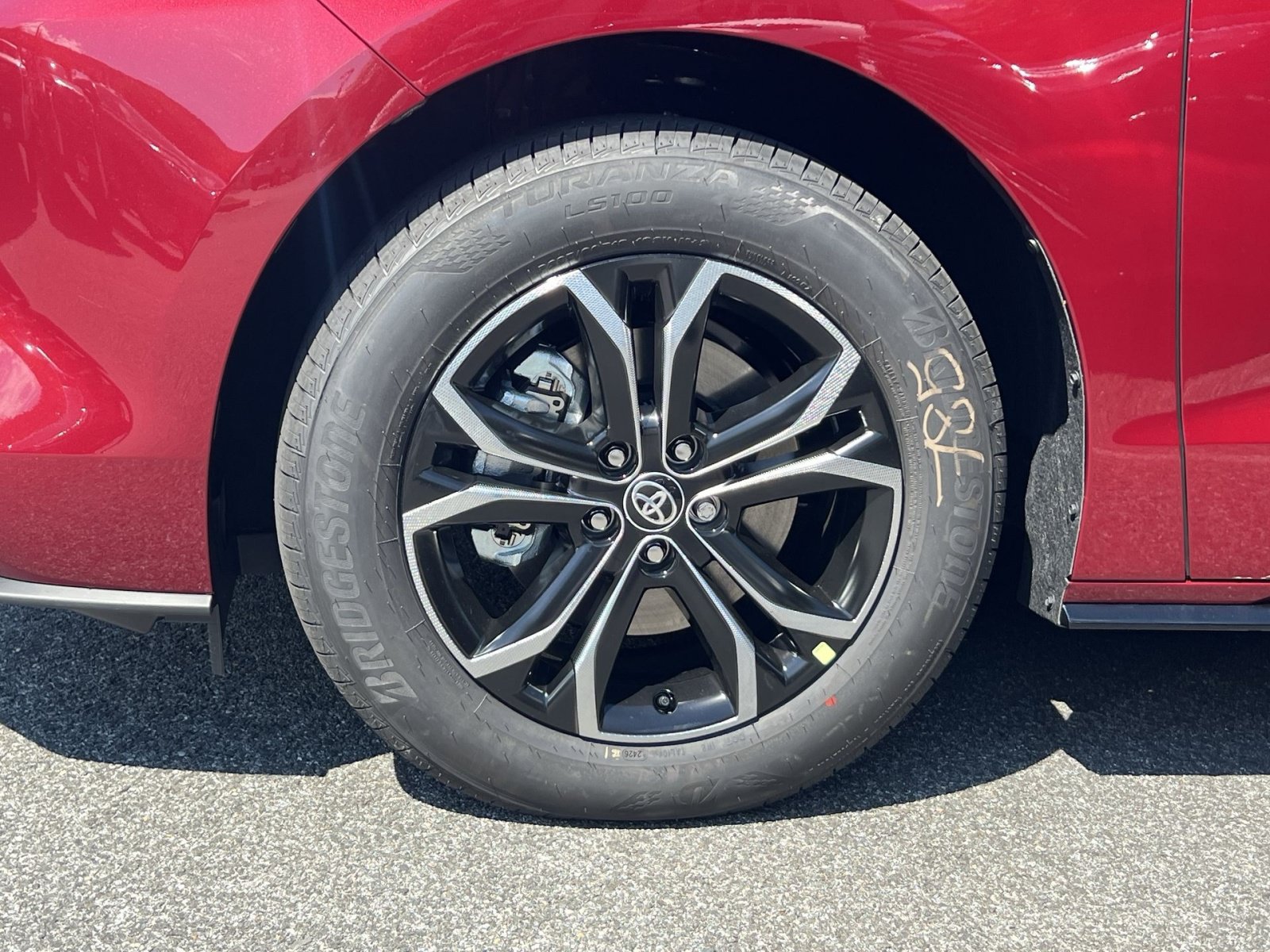 New 2026 Toyota Sienna Platinum AWD/4WD image 5