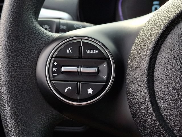 Used 2025 Kia Soul LX w/ LX Technology Package FWD image 20