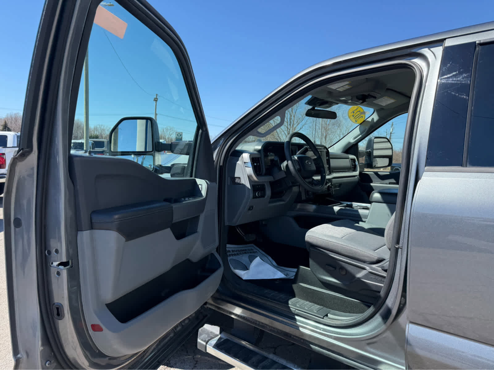 Used 2024 Ford F250 XLT w/ FX4 Off-Road Package image 10