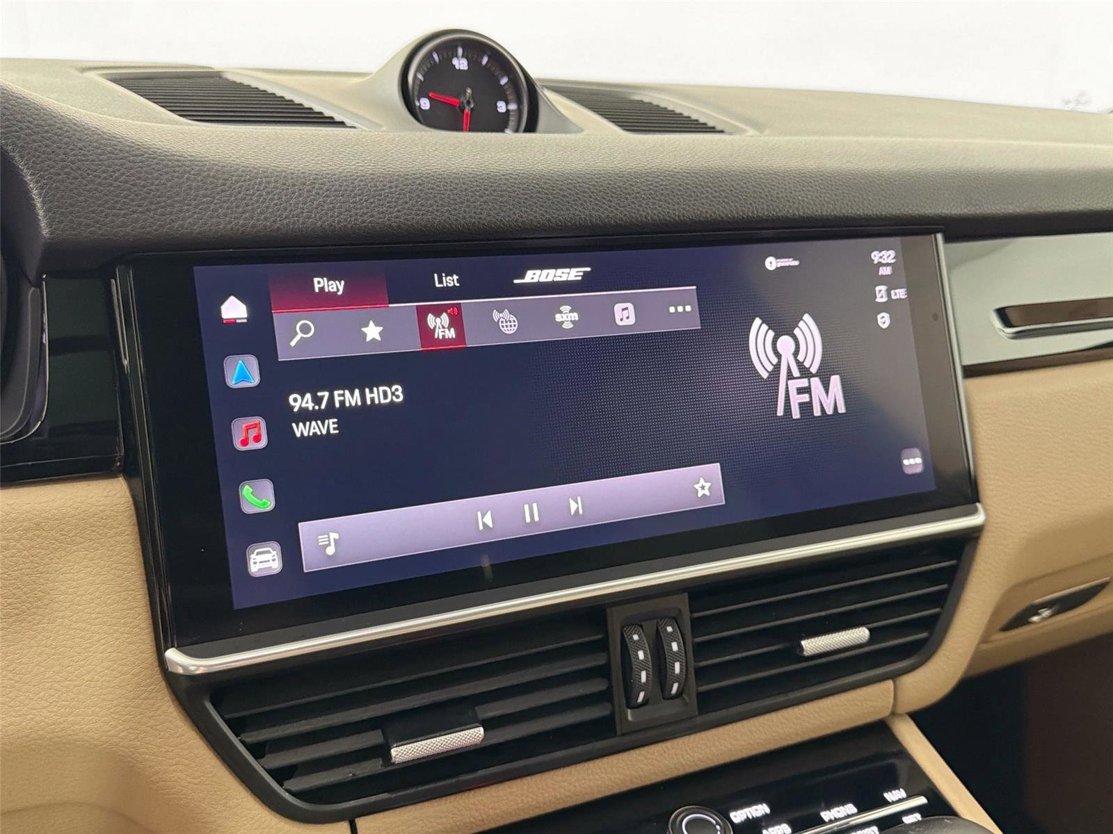 Certified 2022 Porsche Cayenne GTS AWD/4WD image 20