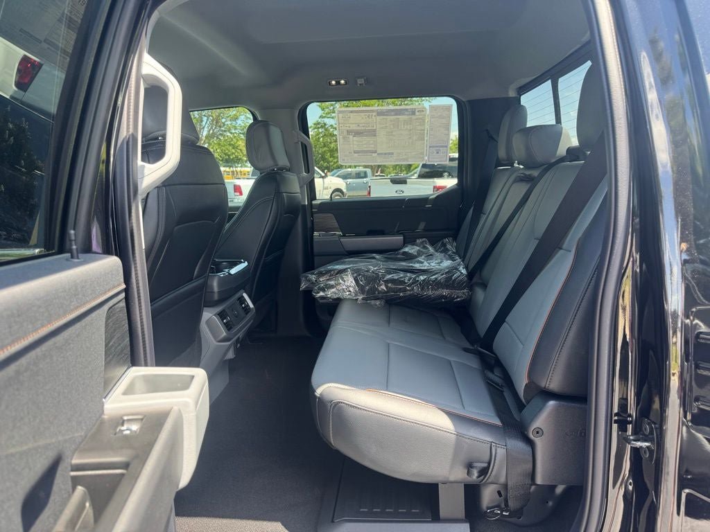 New 2025 Ford F150 Lariat w/ Equipment Group 501A Mid image 9