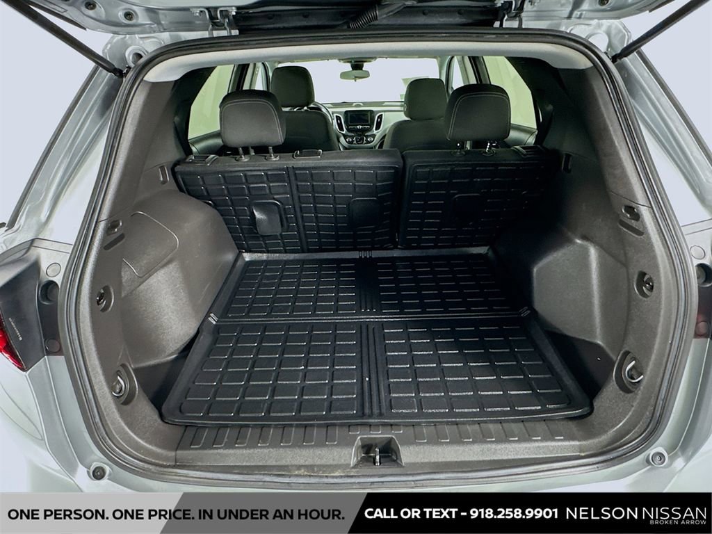Used 2023 Chevrolet Equinox LS w/ LS Convenience Package FWD image 24