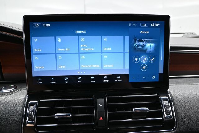 Used 2022 Lincoln Navigator L Reserve AWD/4WD image 45