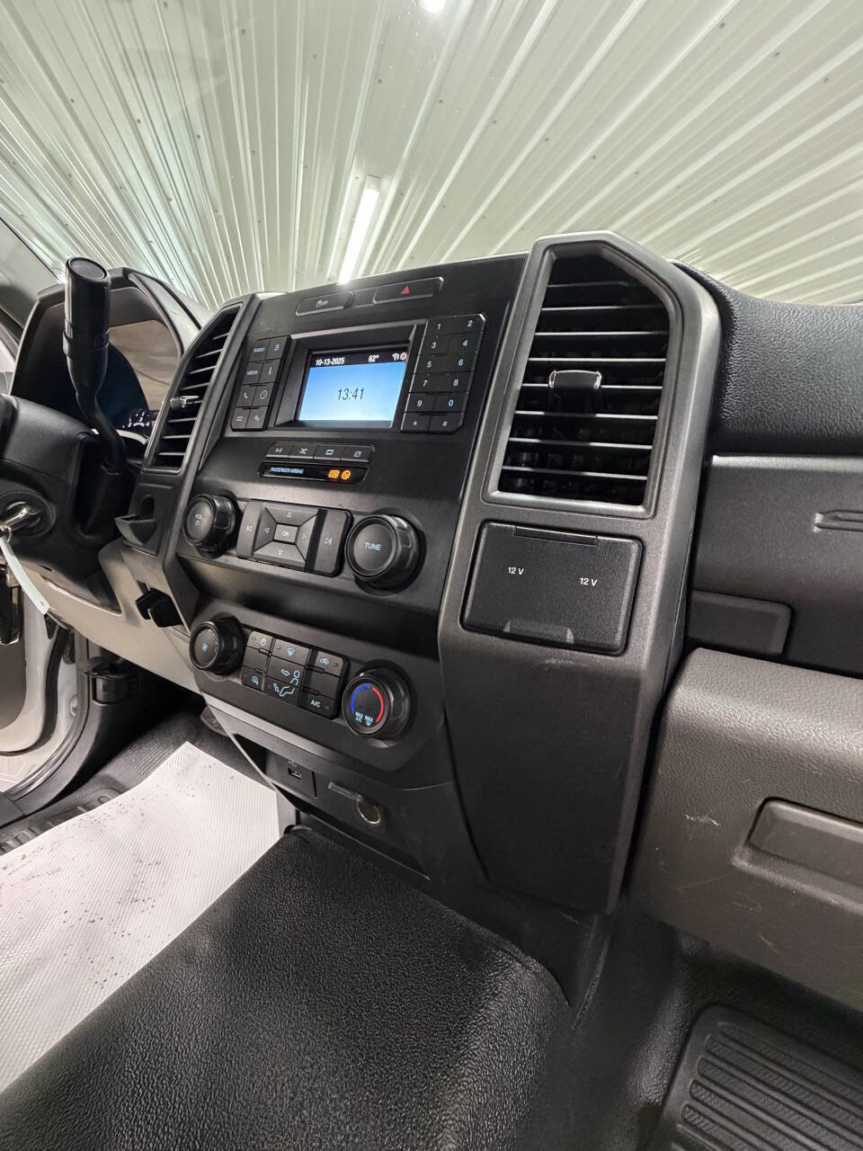 Used 2020 Ford F450 XL w/ Power Equipment Group image 47