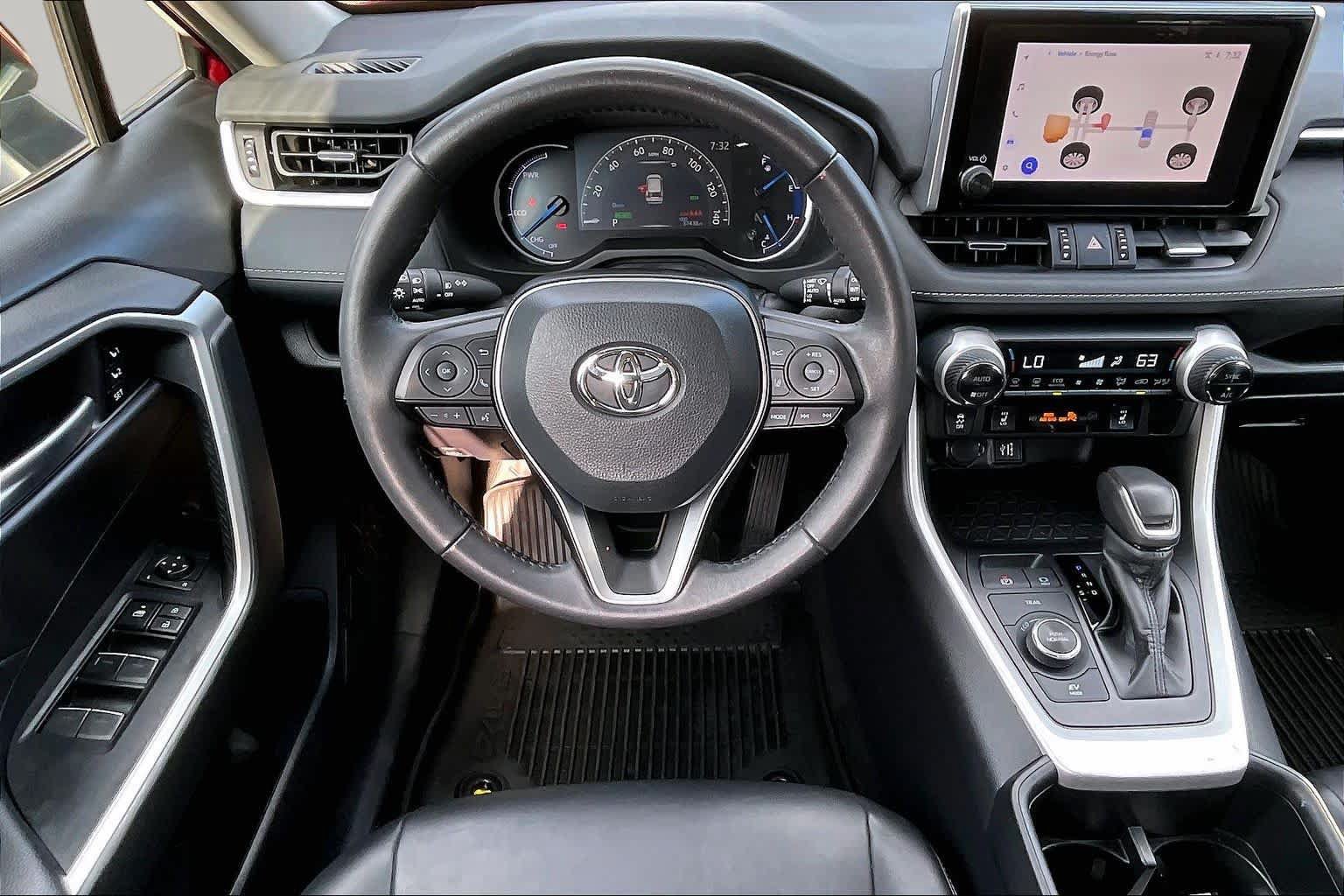 Used 2024 Toyota RAV4 XLE Premium w/ Weather Package AWD/4WD image 6