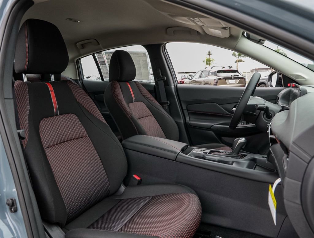 New 2026 Nissan Sentra SR w/ Floor Mat Package FWD image 19