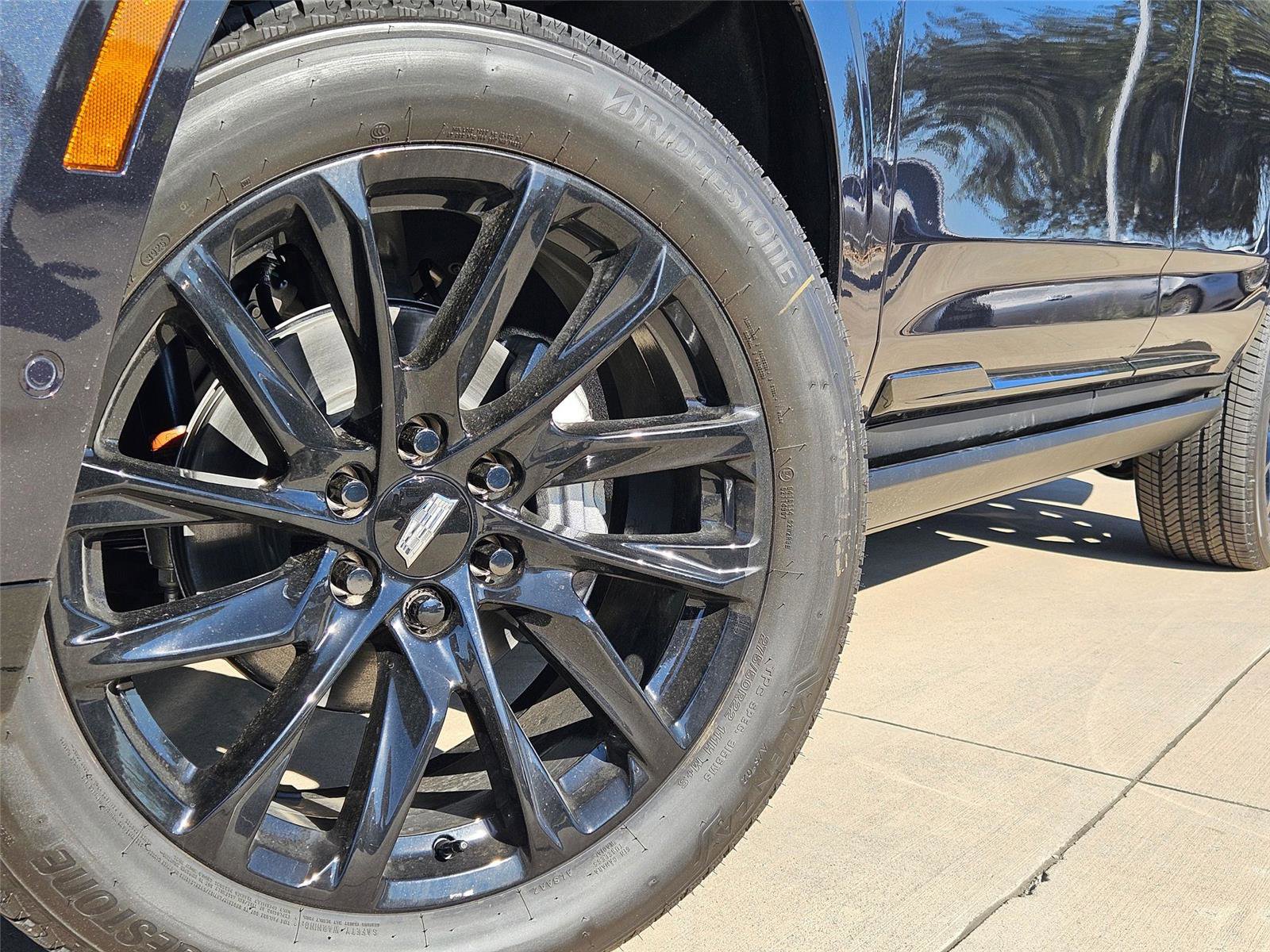 New 2026 Cadillac Escalade Sport w/ LPO, ONYX Package image 8