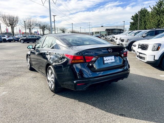 Used 2024 Nissan Altima 2.5 S image 9