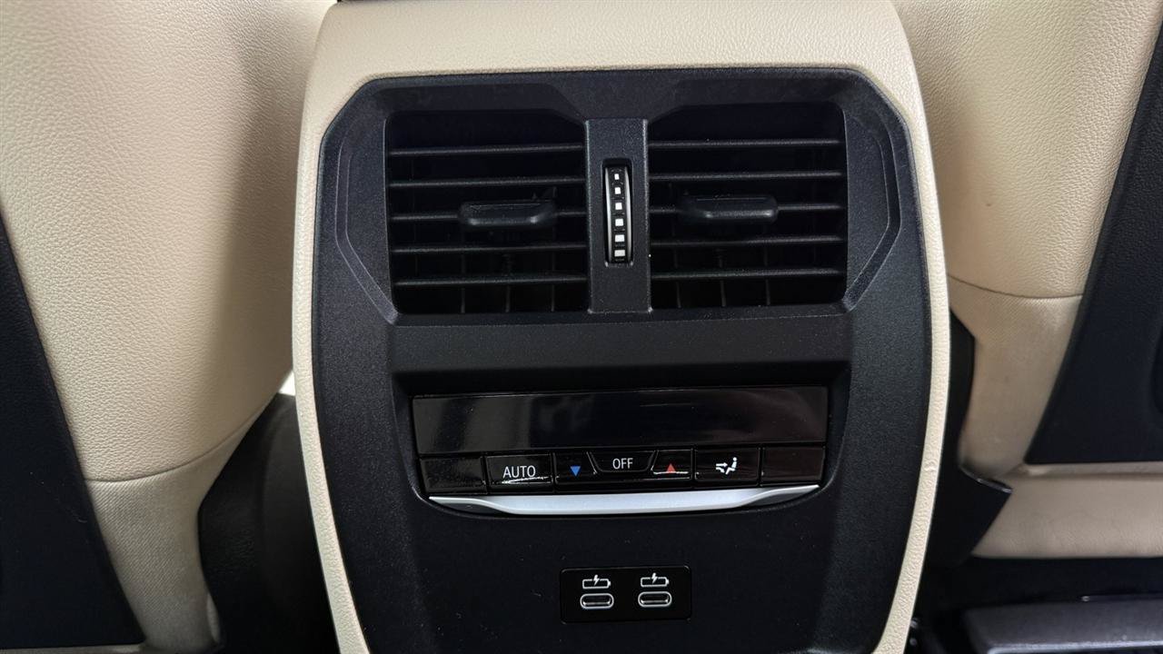 Used 2023 BMW i4 eDrive35 w/ Premium Package RWD image 38