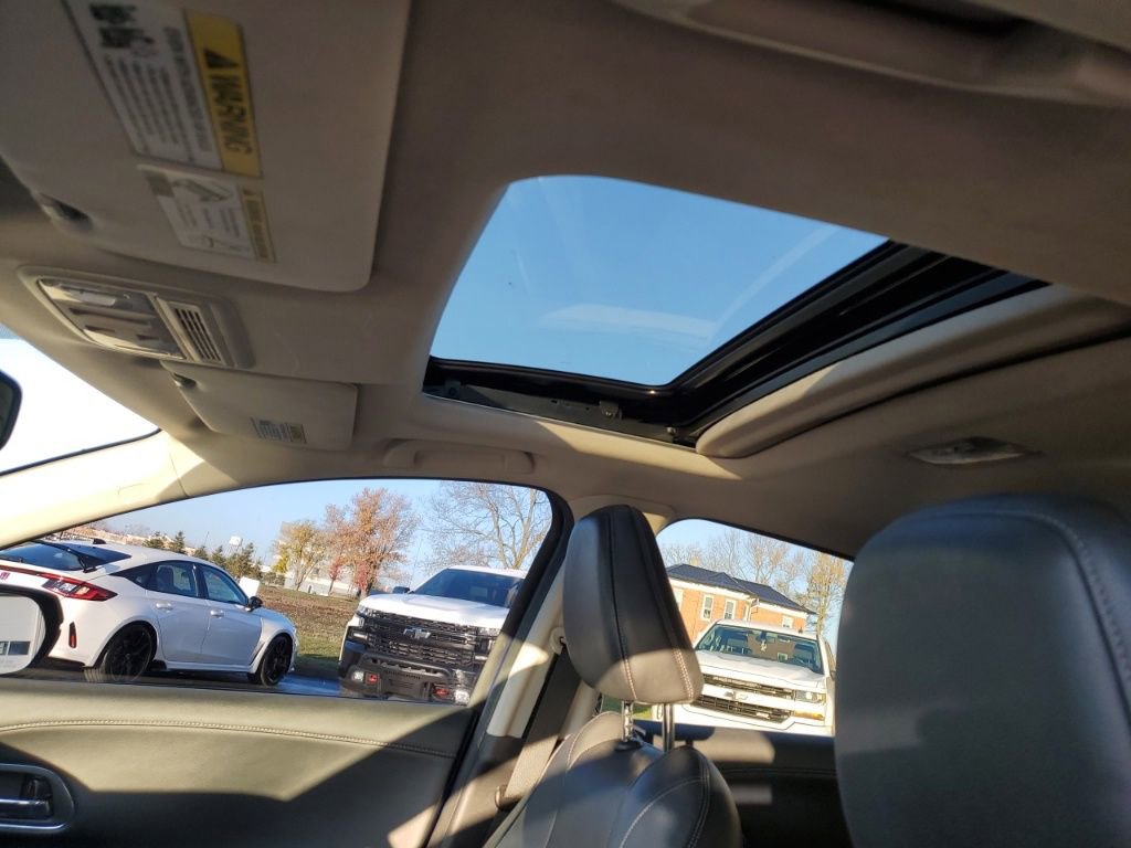 Used 2021 Honda HR-V EX-L image 10