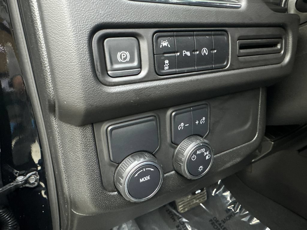 Used 2024 Chevrolet Tahoe LS w/ Driver Alert Package RWD image 58