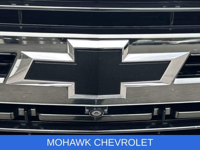 Used 2022 Chevrolet Suburban RST w/ Luxury Package AWD/4WD image 32