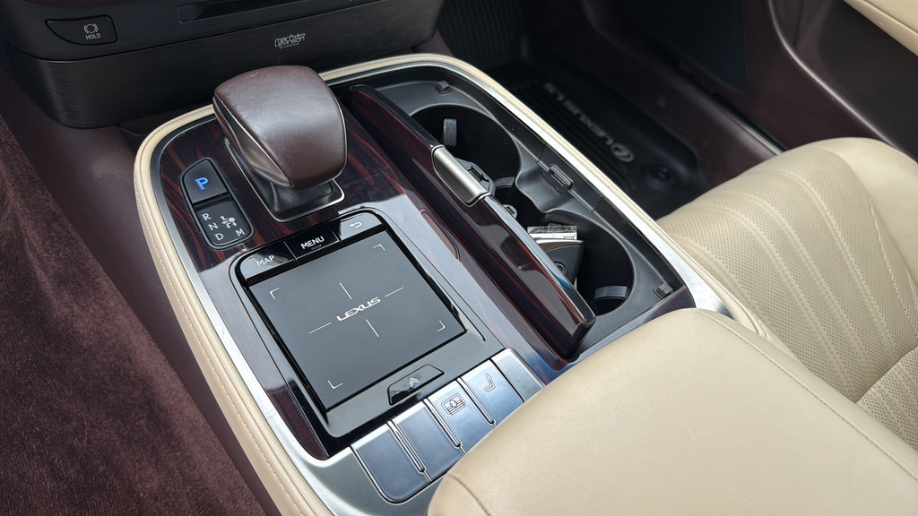 Used 2019 Lexus LS 500 AWD w/ Interior Upgrade Package image 31