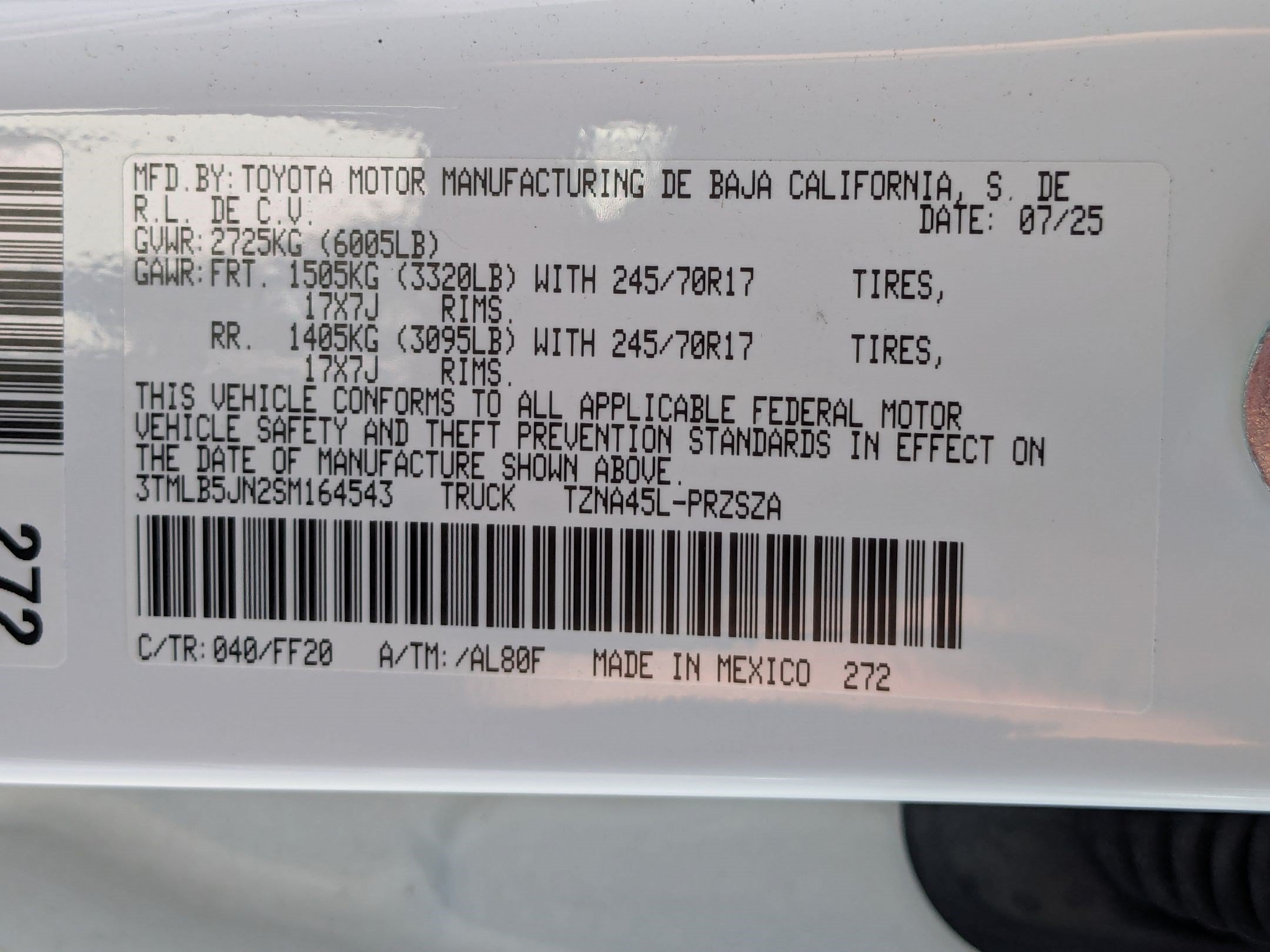 Used 2025 Toyota Tacoma SR5 AWD/4WD image 36