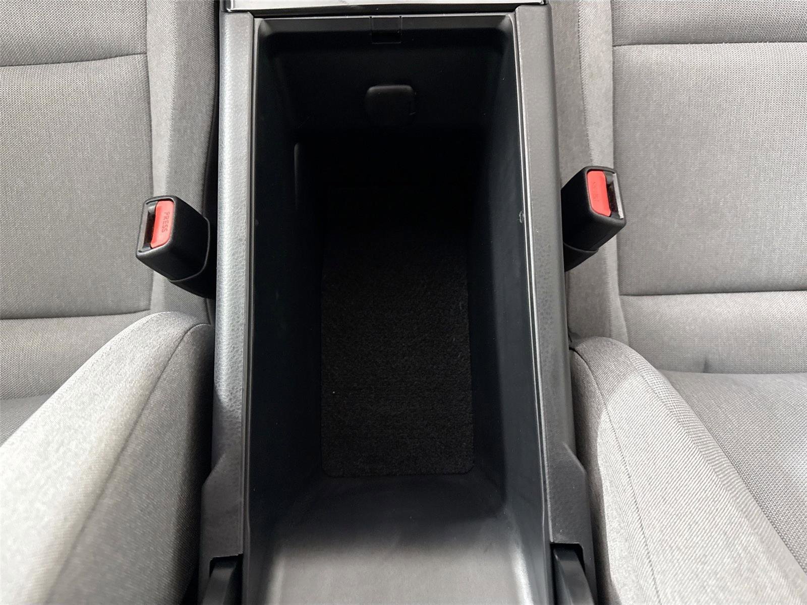 Used 2025 Toyota Camry LE w/ Convenience Package image 32