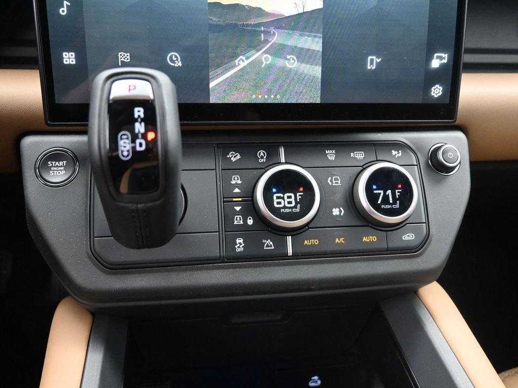 Used 2026 Land Rover Defender 110 X-Dynamic SE image 19