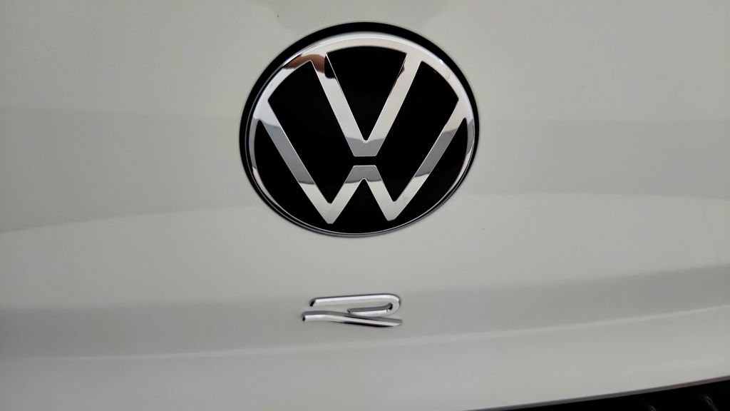 Used 2025 Volkswagen Golf w/ Euro Style Package AWD/4WD image 13