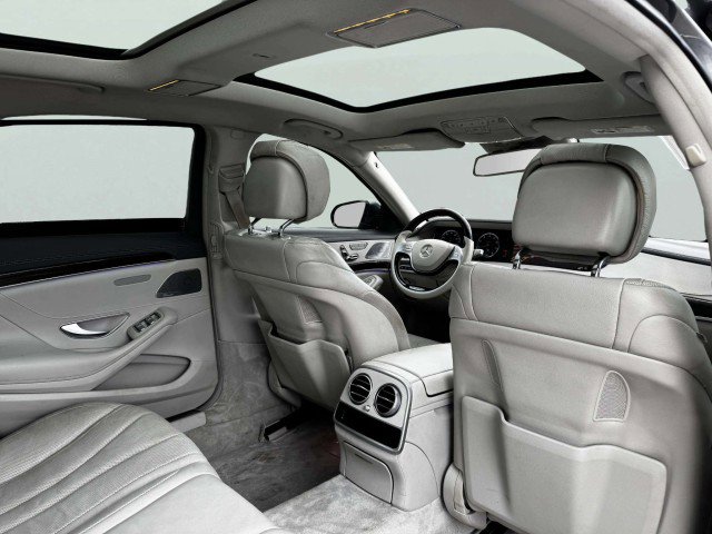 Used 2017 Mercedes-Benz S 550 Sedan image 43