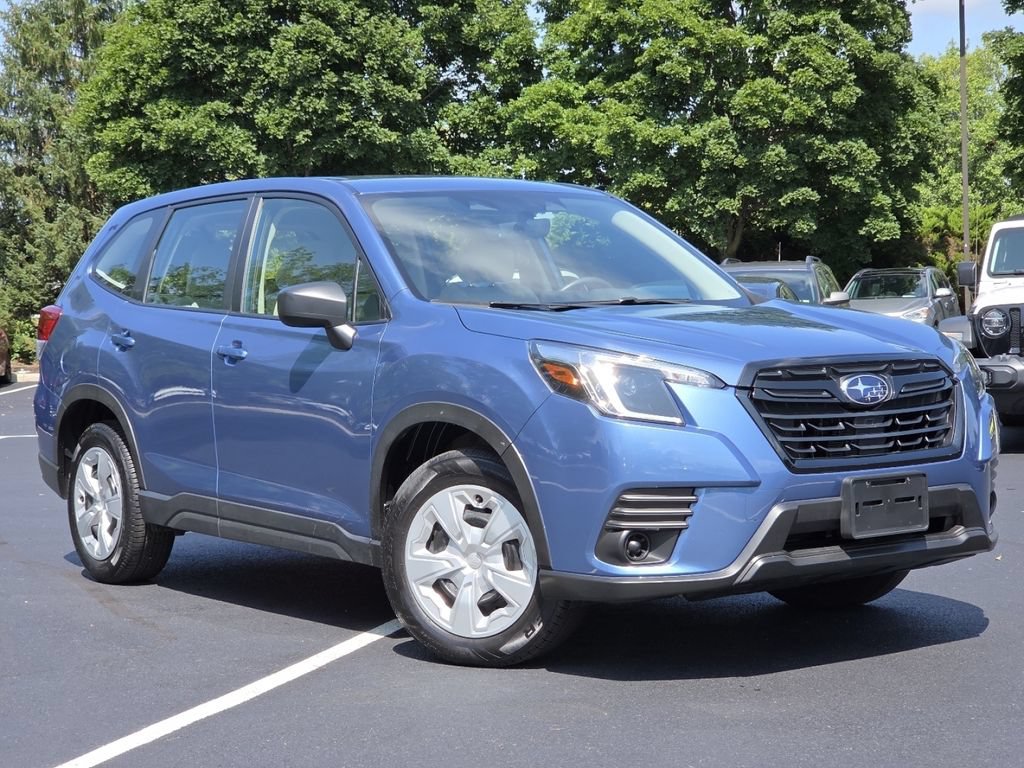Used 2024 Subaru Forester AWD/4WD image 2