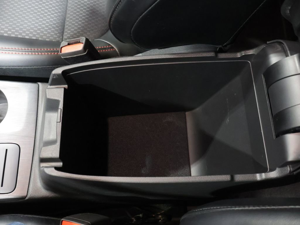 Used 2024 Ford Escape ST-Line image 30