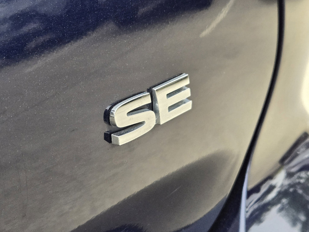 Used 2024 Mitsubishi Outlander SE image 16