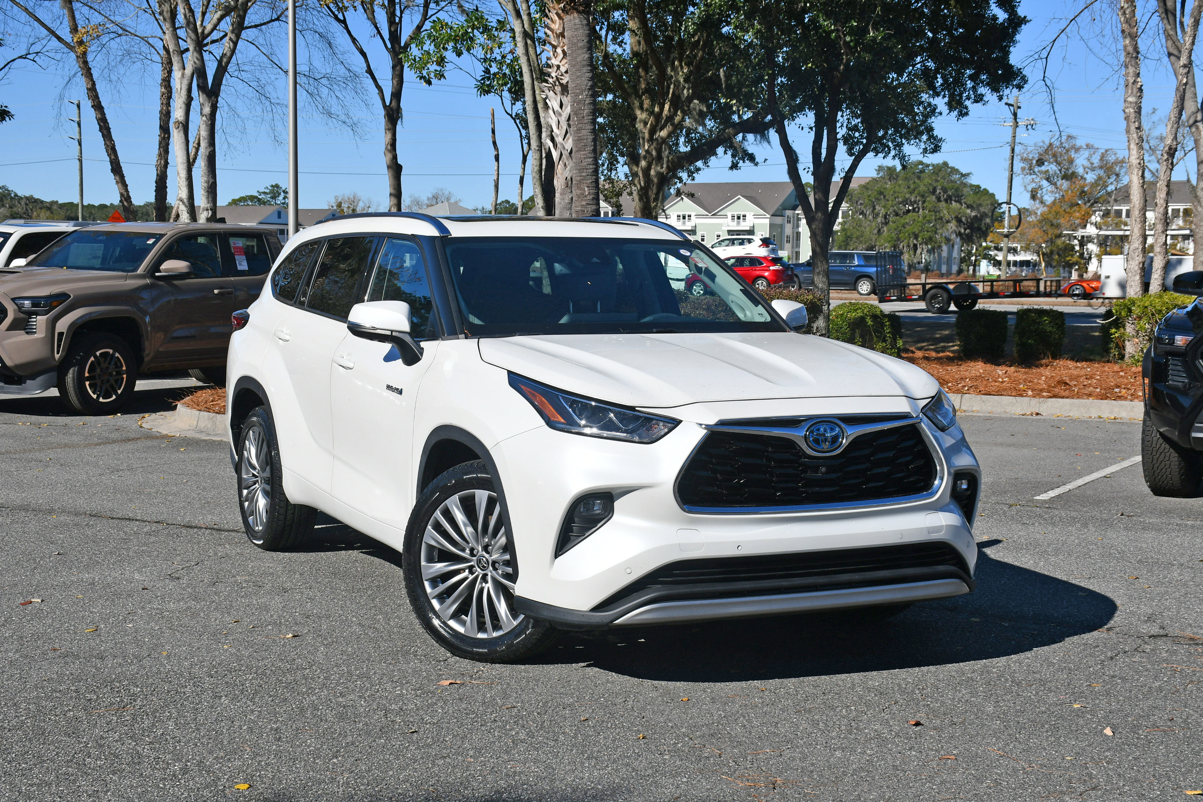 Used 2021 Toyota Highlander Platinum image 6